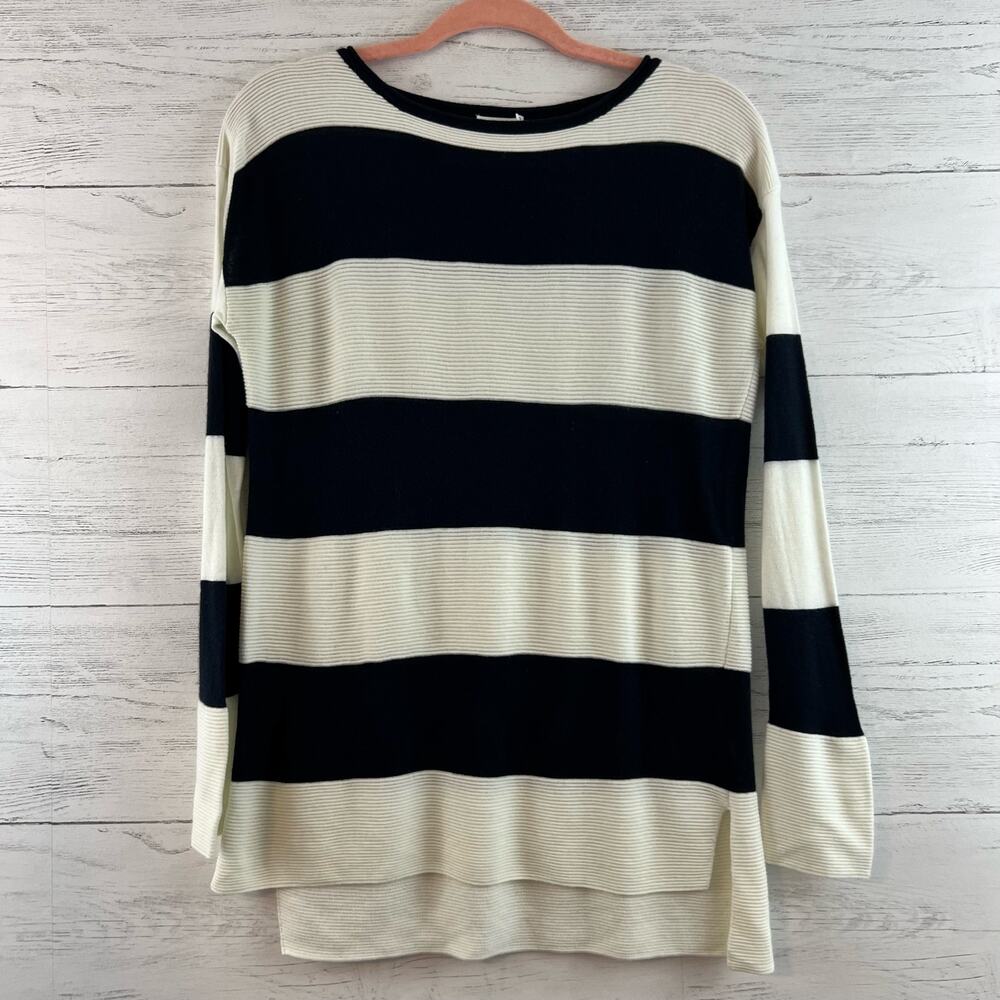 Vince Cream and Black Long‎ Sleeve Pullover Sweater Size XS
